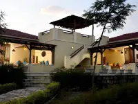Irai Safari Retreat Hotels in Chandrapur District