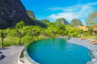 Cendana Trang An Retreat - Infinity Pools