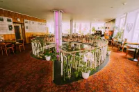 Kulturhotel Hessenland Kassel Innenstadt by Stay Awesome - Bữa sáng