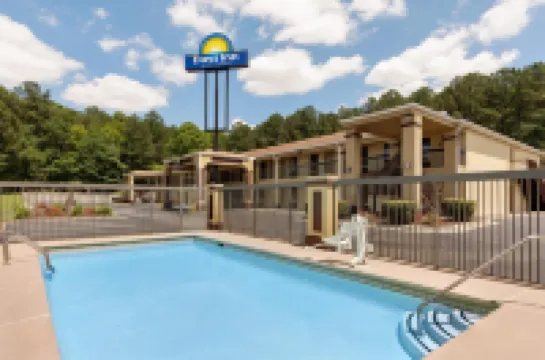 Days Inn by Wyndham Covington