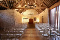 Kingston Country Courtyard