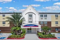 Candlewood Suites Galveston Hotel dekat Oceans Hall
