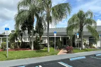 Ramada by Wyndham Cocoa Hotels in Cocoa West