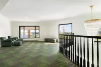 Travelodge by Wyndham Rigaud Hotels in Rigaud