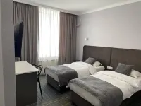 Zhemchuzhina Hotels in Шашубай