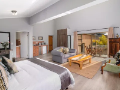 Overmeer Guest House Hotels in Knysna