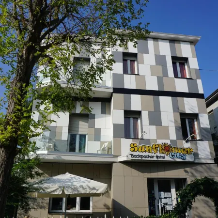 Sunflower City Student Hostel & Bar