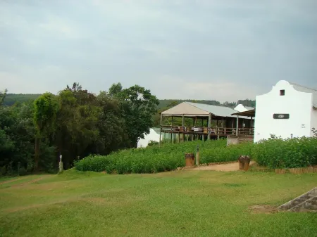 Tsanana Log Cabins and Mullberry Lane Suites