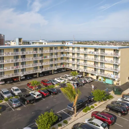 Coastal Palms Inn and Suites