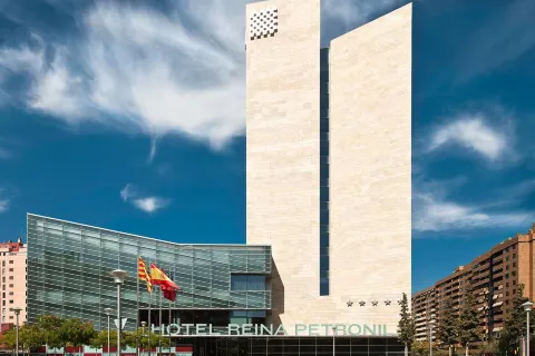 佩德羅尼拉女王飯店