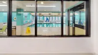 Holiday Inn Express SOUTH BURLINGTON by IHG - Pool