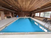 Cobblestone Inn & Suites - Merrill Hotel a Merrill