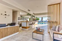 Sirocco Hotel - 4-Star