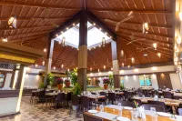 IBC Honeydew Exotica Resort - breakfast