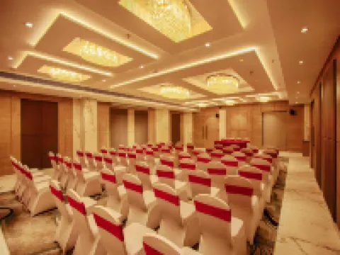 サンヒル ポーティコ シリグリのホテル