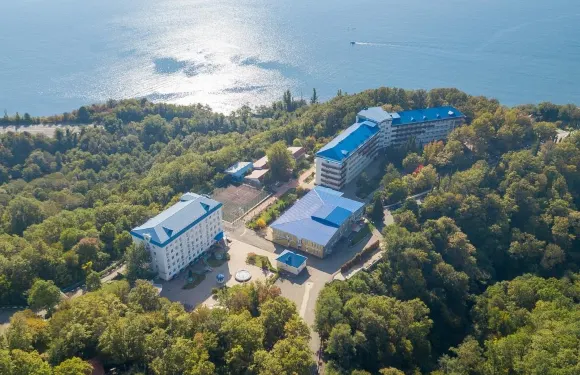 普羅米特努堡圖雅佩瑟阿茲姆酒店