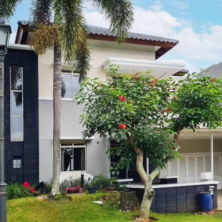 Kota Baru Parahyangan 17 House with Private Pool Near Ikea Отели в г. Batujajar