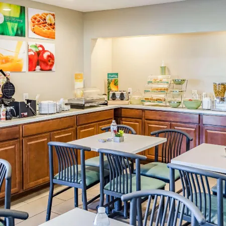 Quality Inn Charleston - West Ashley
