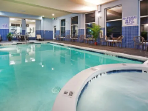 Holiday Inn & Suites BEAUFORT @ HIGHWAY 21 by IHG Hotels in Beaufort