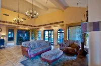 Best Western Discovery Inn