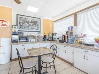Super 8 by Wyndham Santee Hotels in Santee