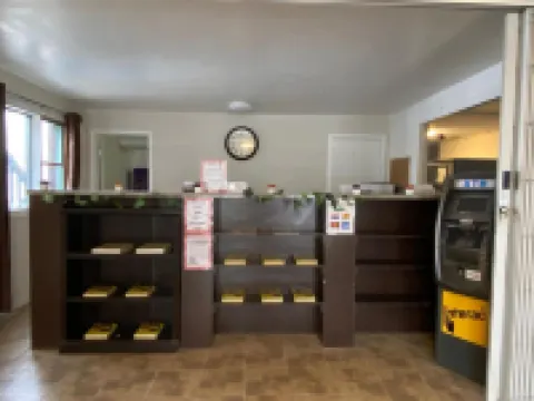 Uptown Motel Hoteles en Estevan