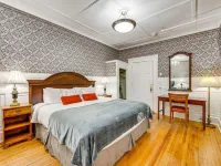 Thayers Inn Hotels in Littleton