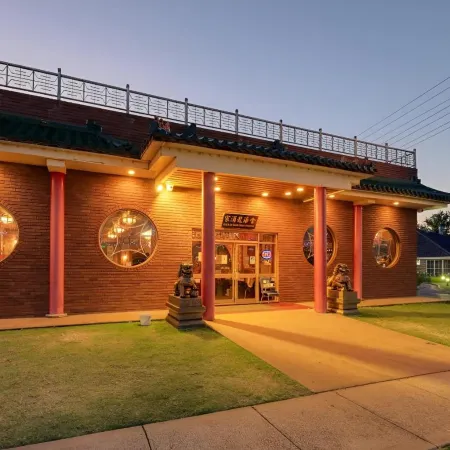 All Travellers Motor Inn