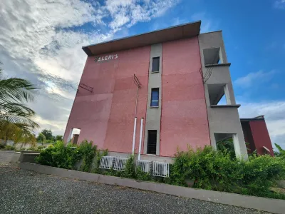 Aleri's Garden Hotels in Big Ada