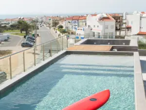 Surfers Lodge Peniche