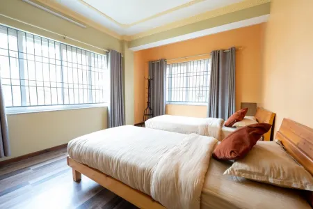 Shine Homestay Famille Francophone - Shine Home and Apartment Отели рядом с достопримечательностью «Храм Сваямбунатх»