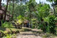 Ijen Resto Banyuwangi Guest House Hotel a Tamansari