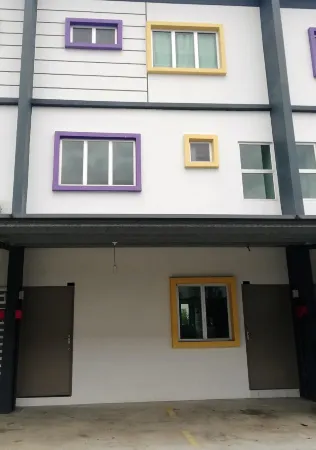 Hornbill Homestay Samarahan Отели рядом с достопримечательностью «BEM SIB Central City»