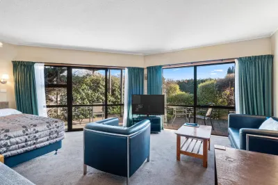 Aspiring Lodge Motel Hotel di 