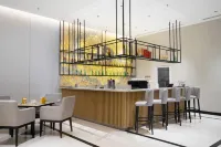 Golden Tulip Pontianak - bar