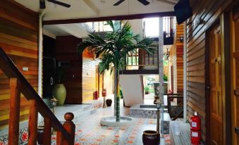 Kampong Pinang Sebatang Beach Resort
