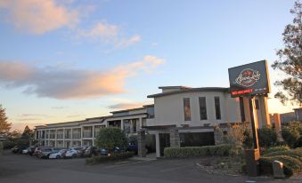 Alpine Lake Motel