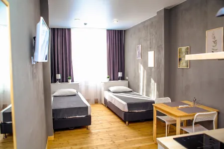 Home Hotel (Хоум)