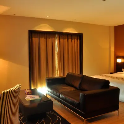 Tat Place Hotel โรงแรมใกล้Silver Jubilee Park