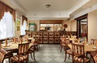 Rublev Hotel-Club 고로데츠 호텔