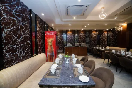 HOTEL PSK INN A BOUTIQUE Отели в г. Mughalsarai Rly. Settlement