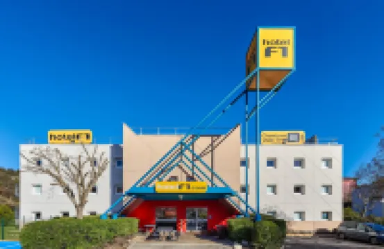 Hotelf1 Rouen Zénith Parc Expo Отели в г. 