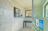 Super 7 Inn By OYO San Antonio NW Medical Center