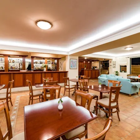 Andreolas Luxury Suites