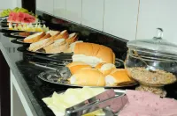 Eder Hotel - breakfast