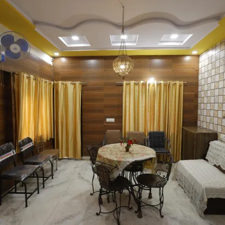 Basil Inn Near to Taj Mahal