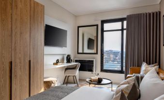 Menlyn Maine Luxury Rentals