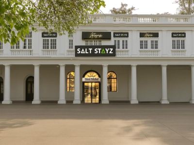 SALTSTAYZ AUTOGRAPH - CONNAUGHT PLACE