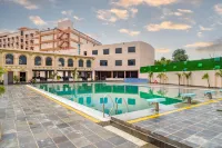 Diamond Palace Lords Plaza Nepalgunj - Pools
