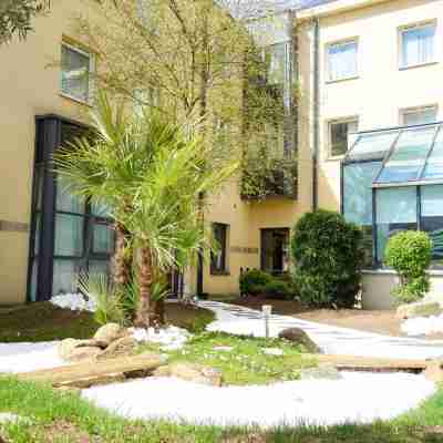 Aiden by Best Western Paris Roissy CDG Hotel Exterior
